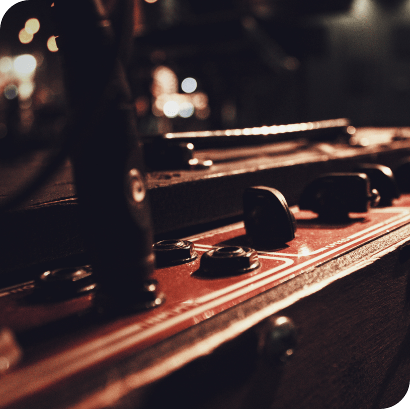 Бубука-блокнот и микрофон