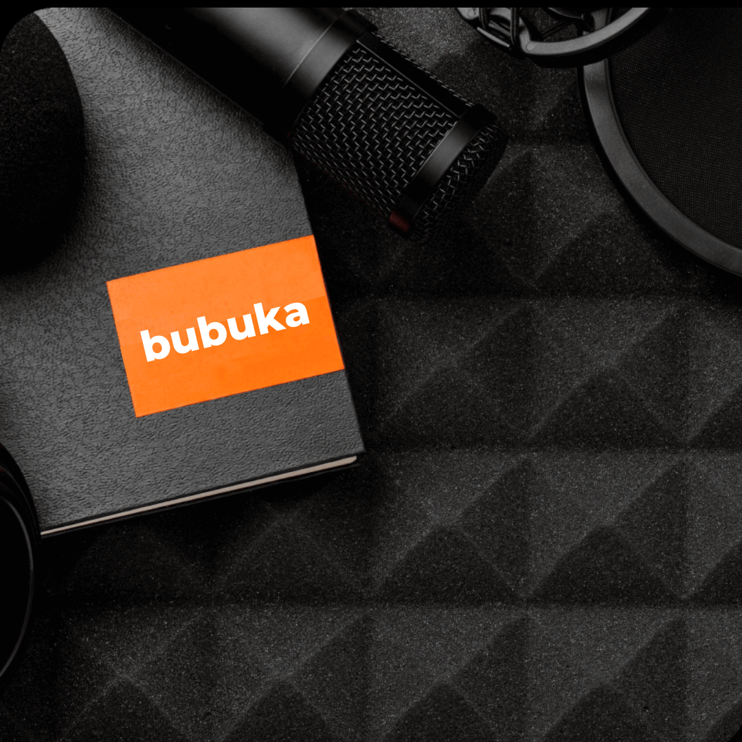 Бубука-блокнот и микрофон
